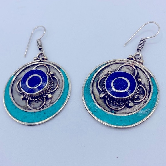 Tibetan Silver Round Disc Blue Lapis And Turquoise Inlay 1 1/2” Diameter - Picture 4 of 8